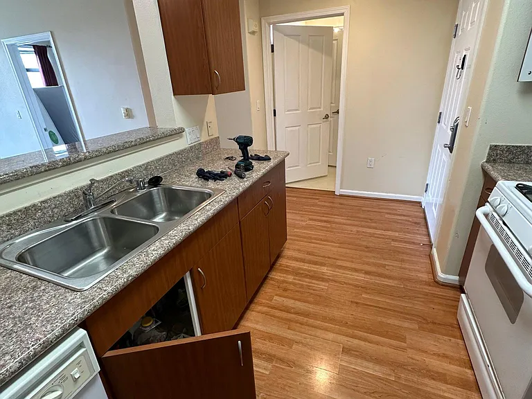989 Franklin St #612 — Photo 6