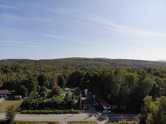 3rd image of 759 Brooks Road