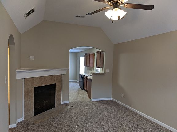 3rd image of 9343 Acadia Pl