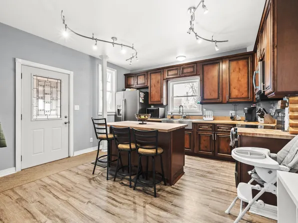 401 W Adams St, Arlington, MN 55307