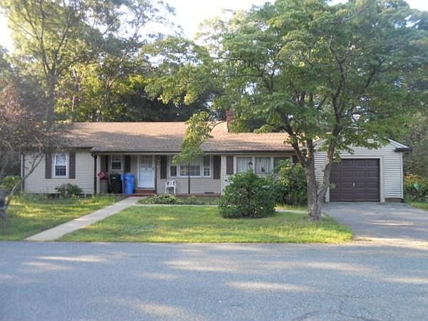 1st image of 21 Westwood Dr