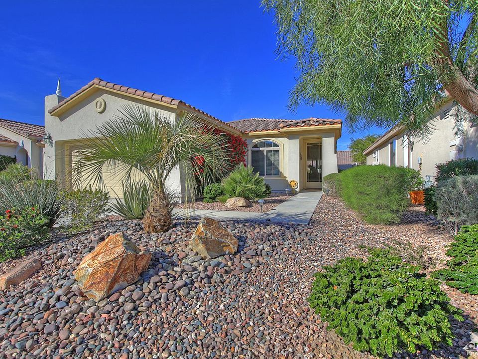 1st image of 80364 Avenida Santa Belinda