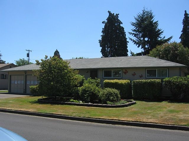 Lovely Ranch Style Home