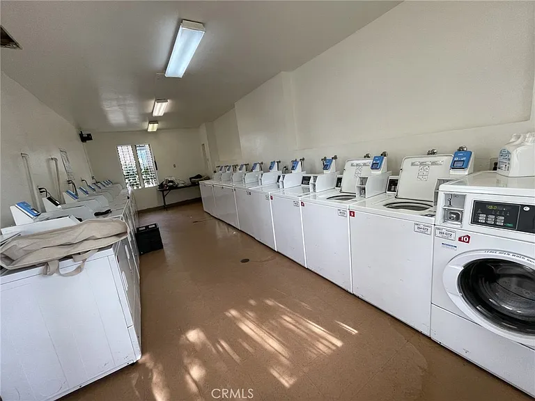 5700 Etiwanda Ave #240 — Photo 38