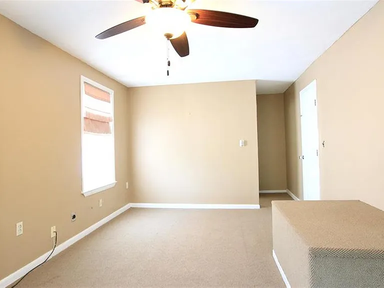 99 Electric Ave — Photo 6