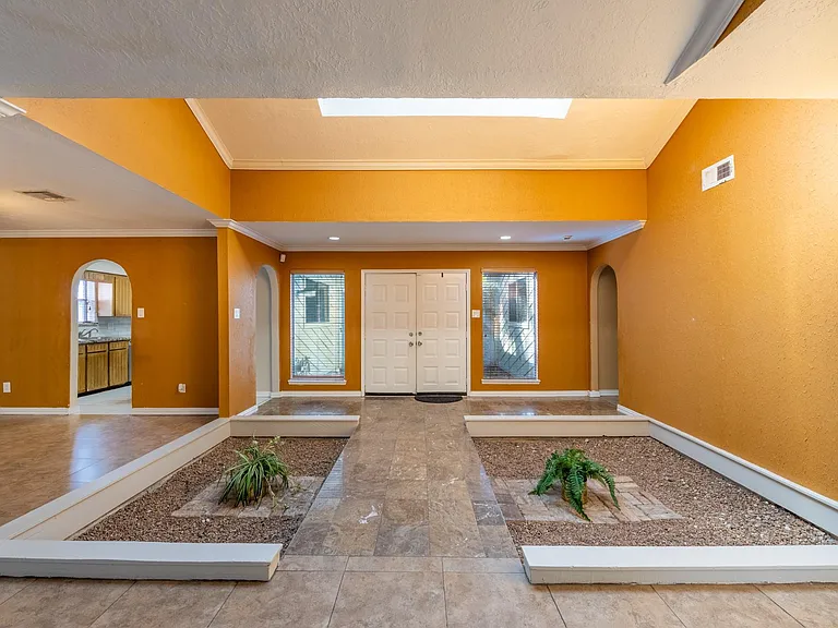 6030 Gallant Forest Dr — Photo 6