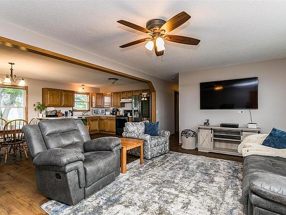 4th image of 5837 28th Avenue Dr