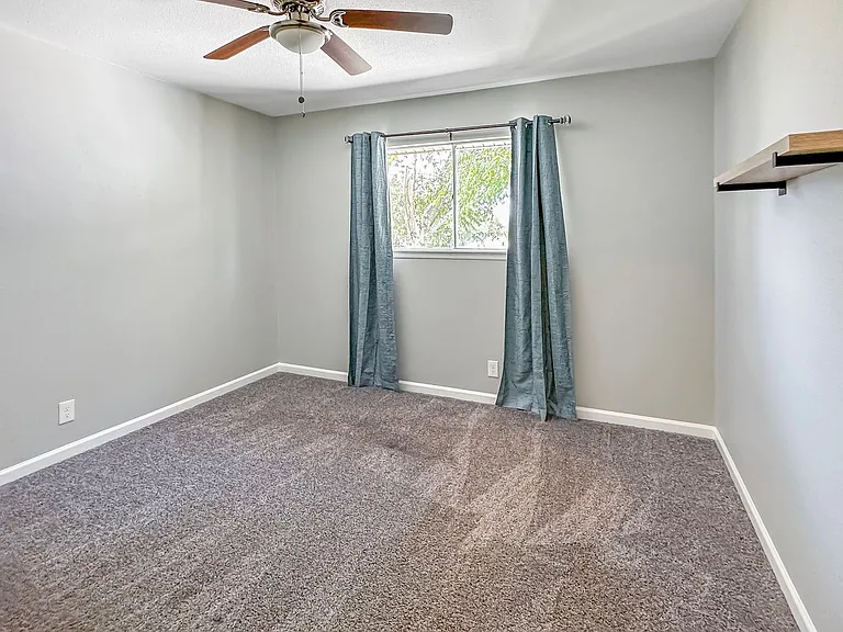 6923 Glen Fair — Photo 14