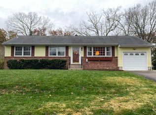 23 Pine Fork Dr, Toms River, NJ 08755