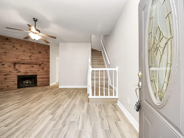 2910 Grants Lake Blvd #1205 — Photo 4