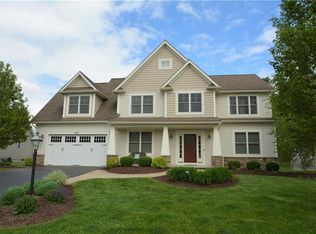 682 Cottage Brook Ln, Webster, NY 14580