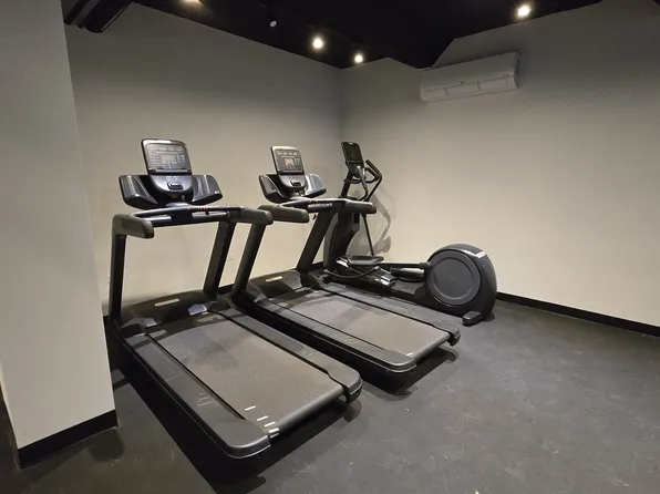 148-09 Northern Boulevard image 6 of 26