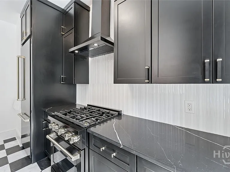 24 E Liberty St #73&83 — Photo 15