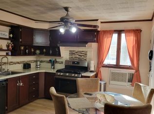 593 Mountain View Ter, Middlesex, NJ 08846