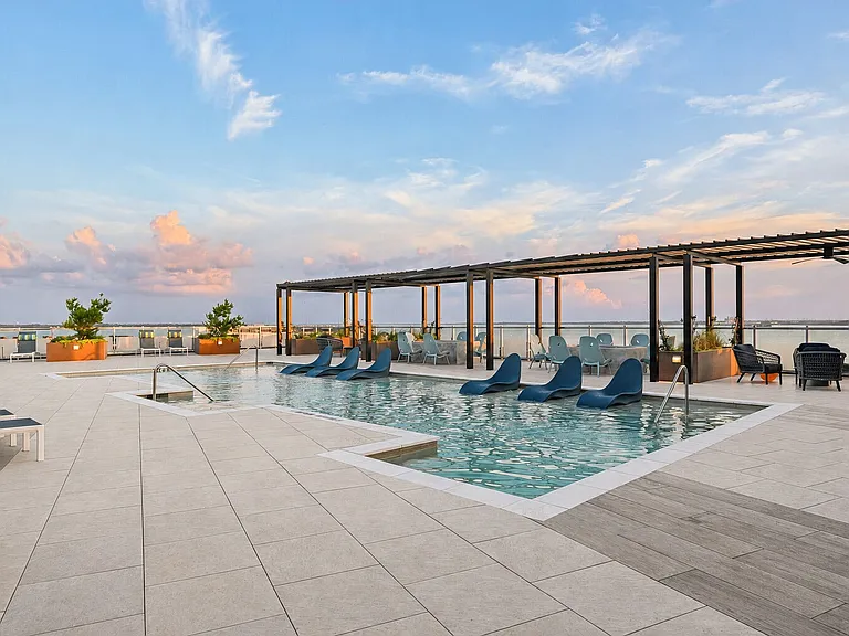 Surfside at Sapphire Bay — Photo 26