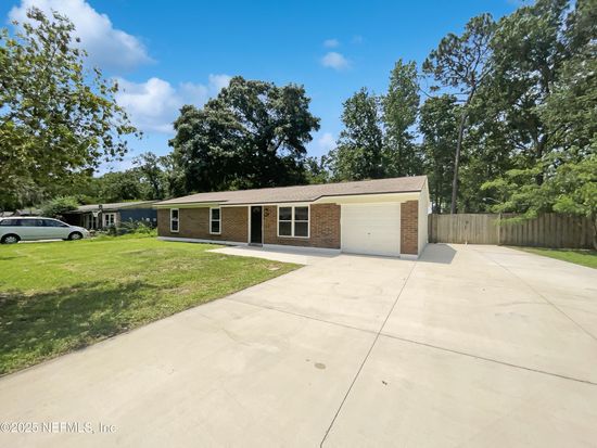 1674 MARY BETH Drive, Middleburg, FL 32068