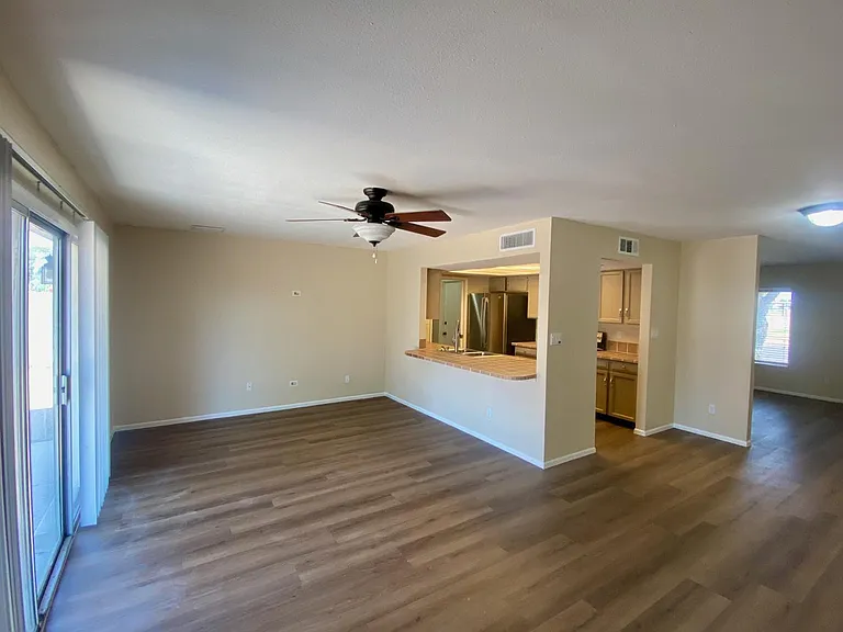 3137 W Campo Bello Dr — Photo 10