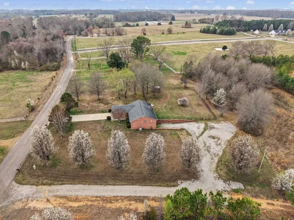 321 County Road 544, Rogersville, AL 35652