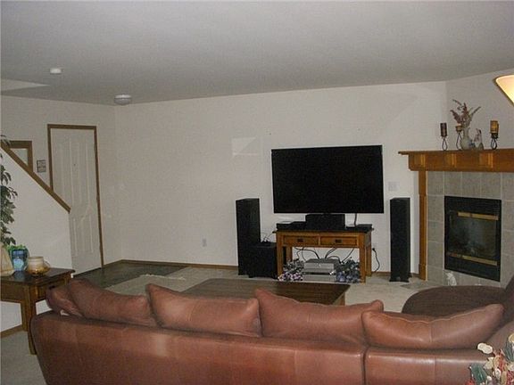 2nd image of 12454 SE 299th Pl