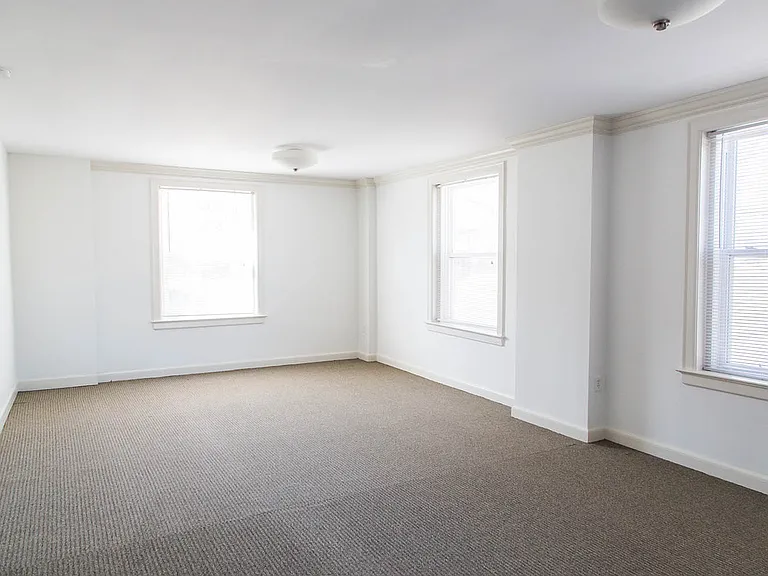 Dining/Living room