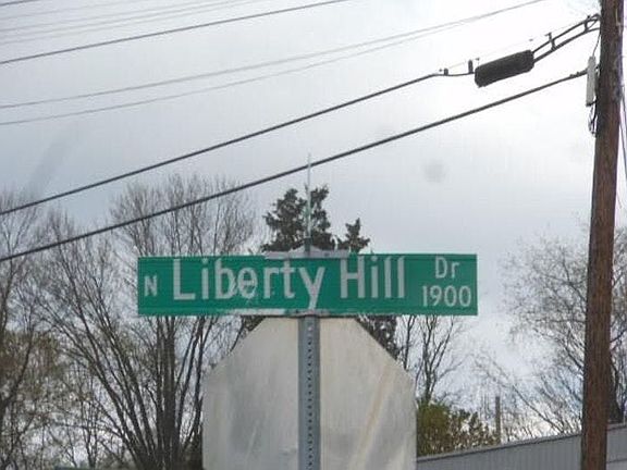 2nd image of 1709 N Liberty Hill Rd