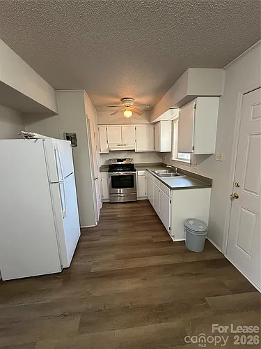 318 N Poplar St #2 Photo 1