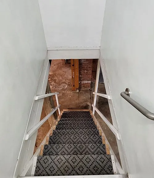 308 Main St — Photo 18