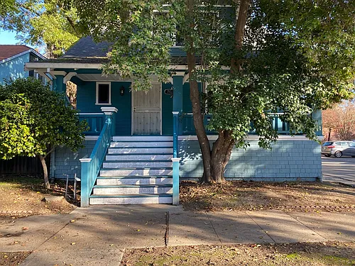 715 30th St Photo 1