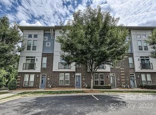 915 Warren Burgess Ln, Charlotte, NC 28205