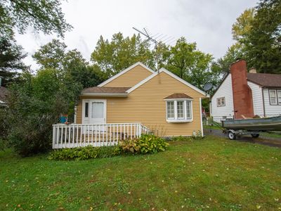 2801 N Orchard Dr, Mccullom Lake, IL, 60050