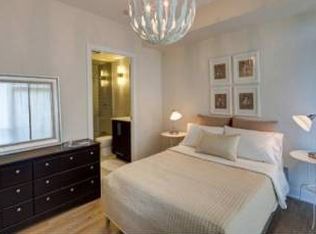 126 19th St, Union City, NJ 07087