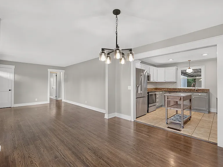 544 Watsonwood Dr — Photo 6