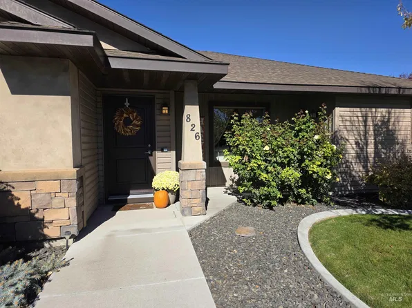 826 Hometowne Rd, Twin Falls, ID 83301