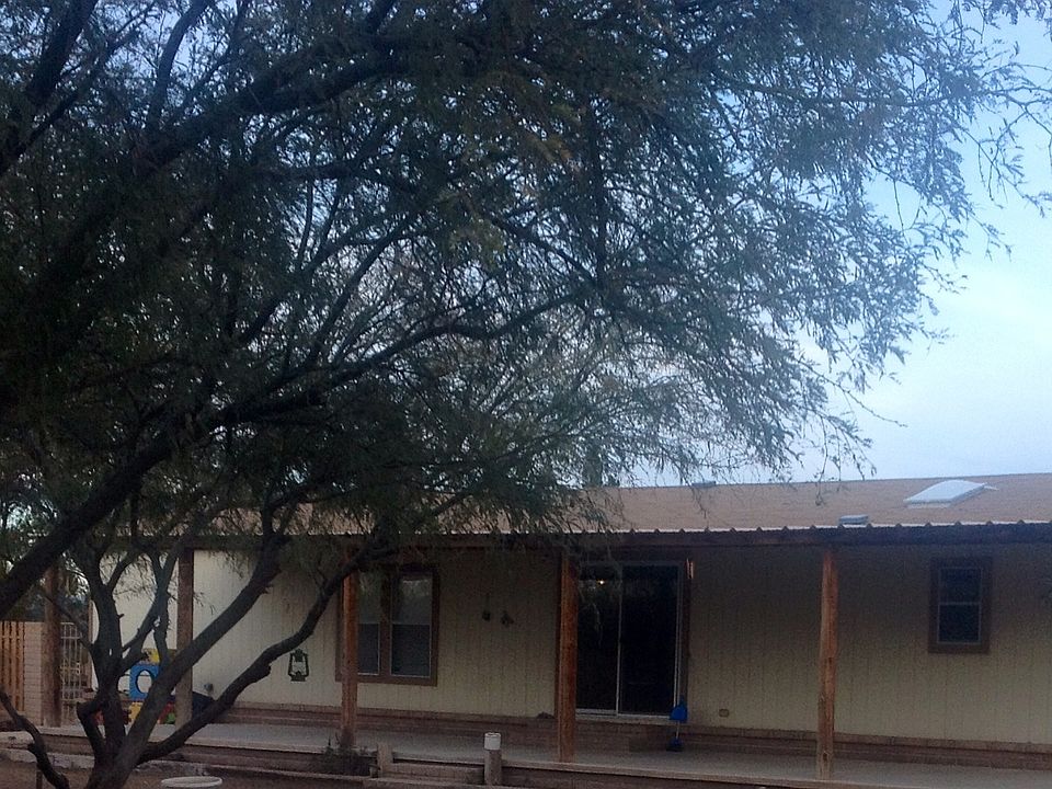 Lg pvt bk porch w MT view