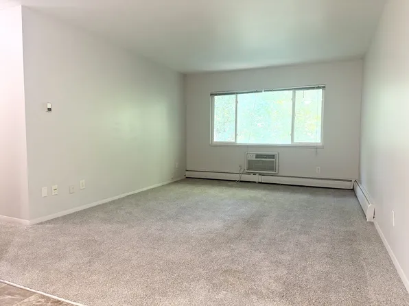 2050 Allen Blvd, Middleton, WI