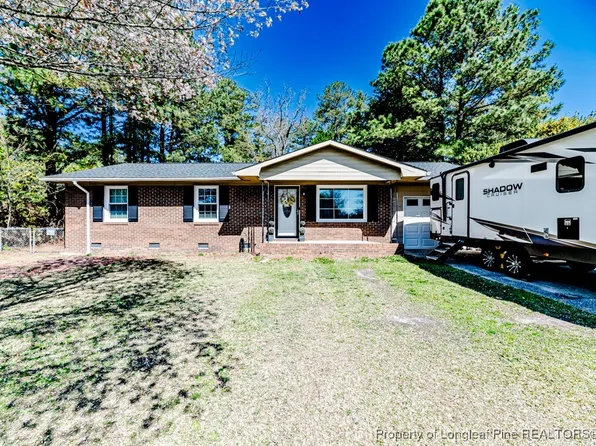 101 Maranatha Cir, Spring Lake, NC 28390