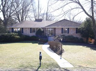 12313 Delevan Dr, Herndon, VA 20171