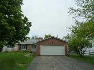 1416 Pepper Hill Dr, Lansing, MI 48917