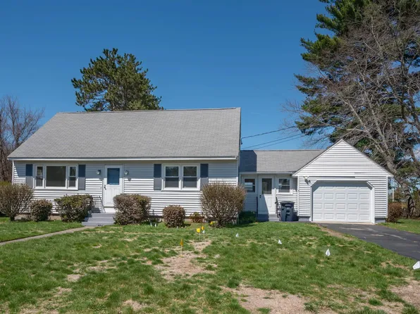 9 Juniper Lane, Nashua, NH 03063