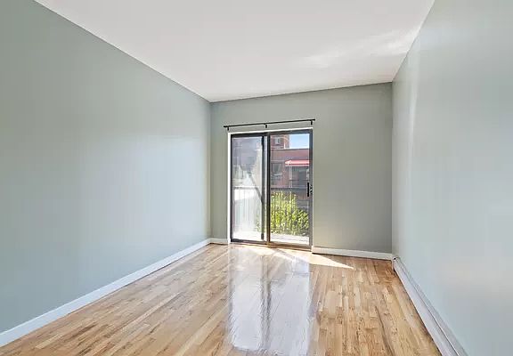 5th image of 130 15th St