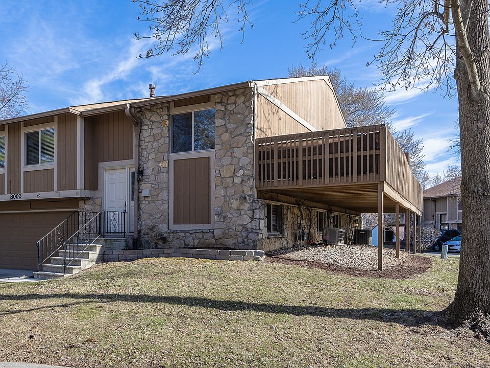 1st image of 8002 Sunfield Ct