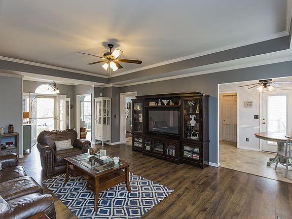 5th image of 103 Jamie Lee Ct