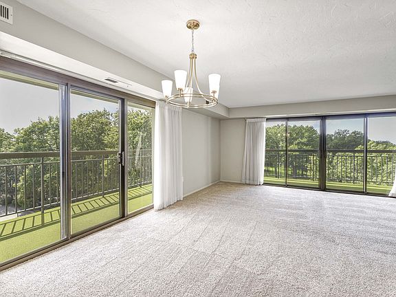 5th image of 12550 Lake Ave APT 706