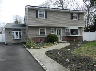 89 Joline Rd, Port Jefferson Station, NY 11776