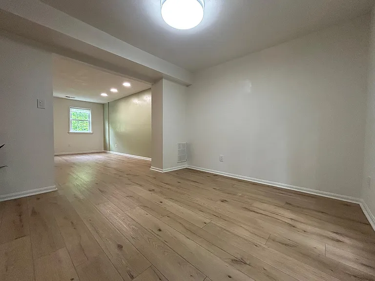 6723 Kenwood Forest Ln — Photo 5