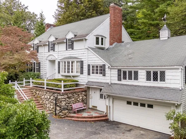 25 Arlington St, Winchester, MA 01890