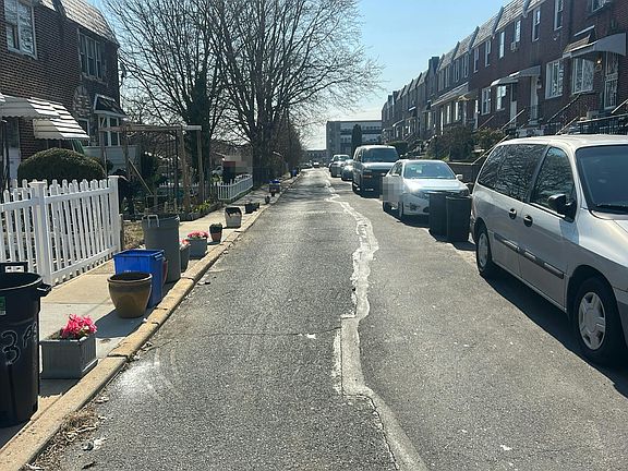 4th image of 2919 Passmore St