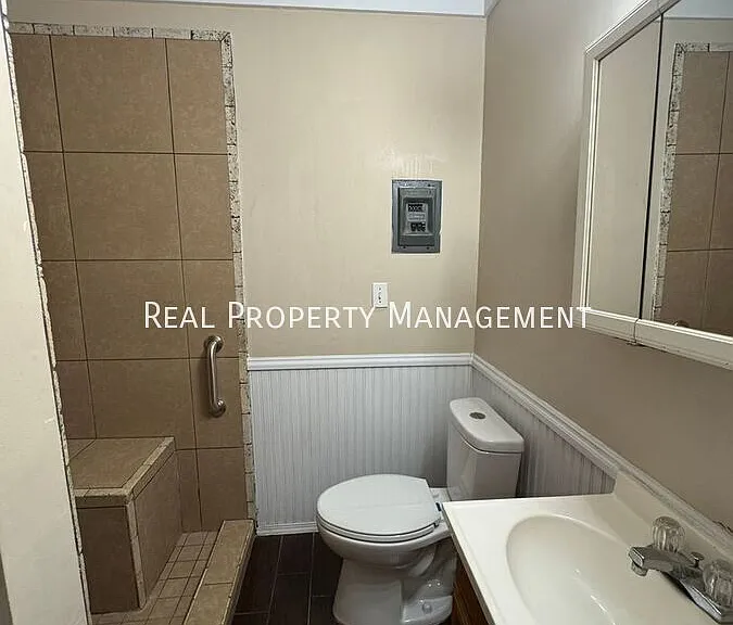4440 Nicholl Dr — Photo 9
