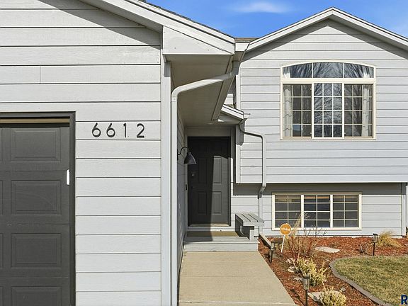 3rd image of 6612 W Bonnie Ct