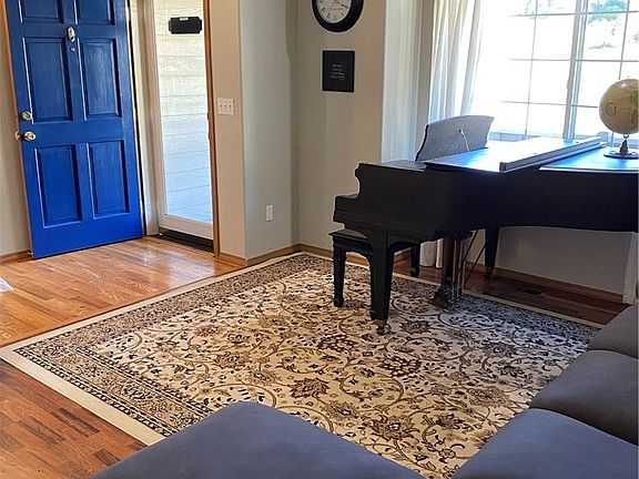 5th image of 12232 Ravena Pl NW